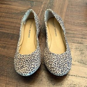 Lucky Brand size 8 leopard print flats
